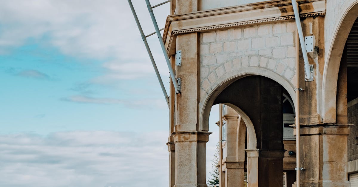 Balancing Online Studies with Personal Responsibilities